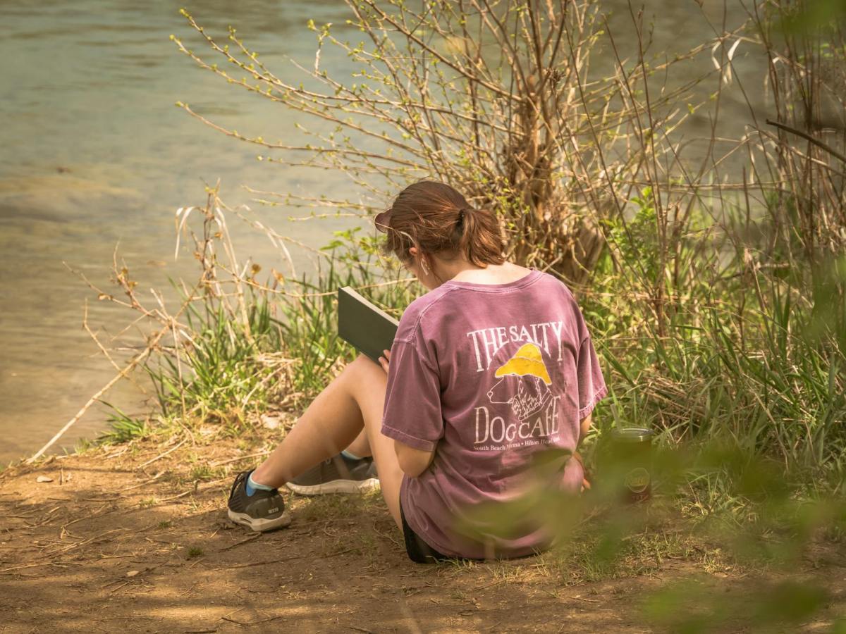 9 Fun Ways to Take English Class&nbsp;Outside